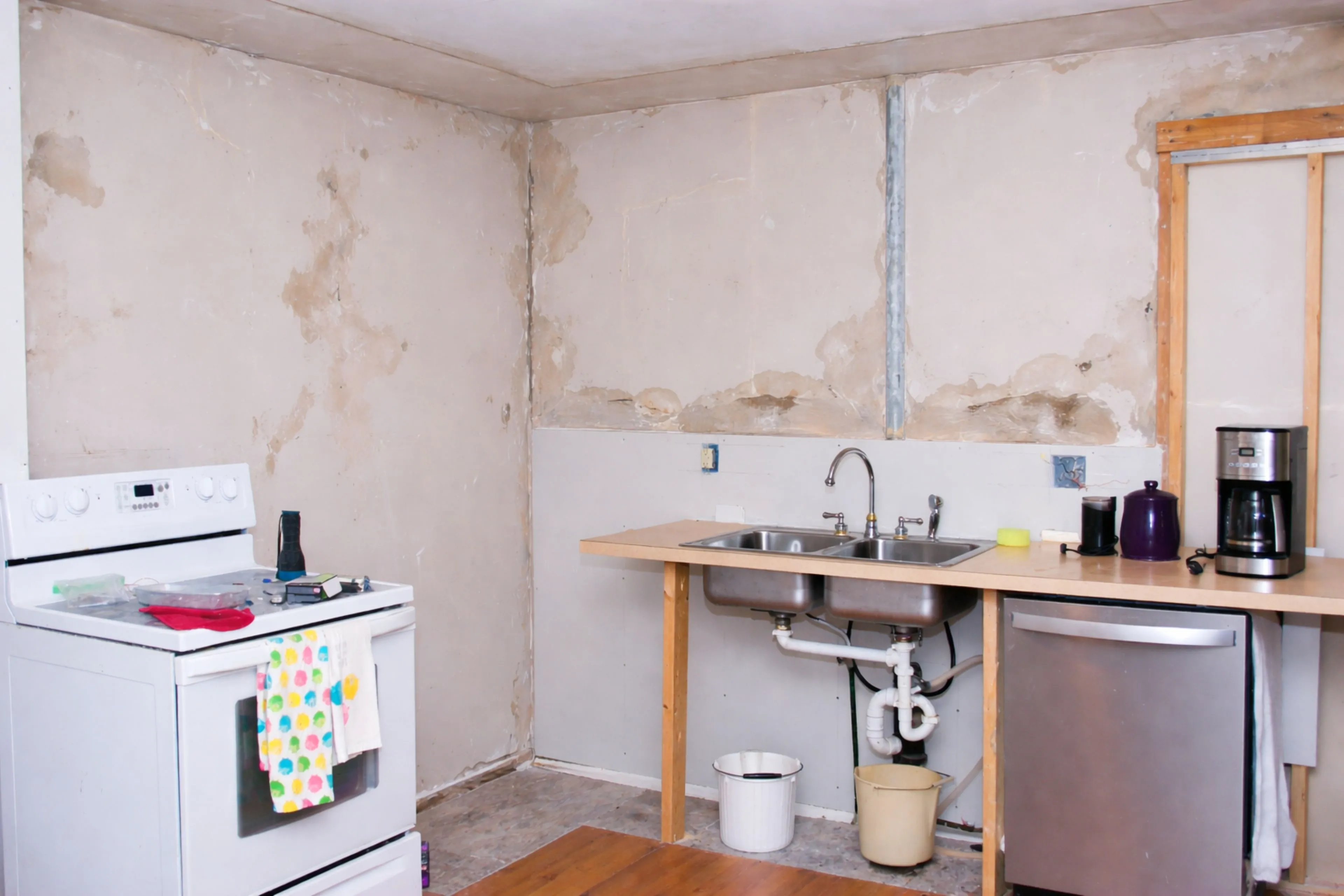 Selective Interior Demolition in Dallas by DALLAS DEMO PROS